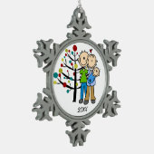 Paar mit Baby Boy Dated Snowflake Ornament (Links)