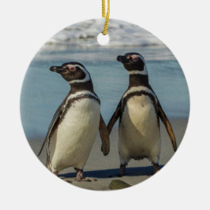 Paar Pinguine am Strand Keramikornament