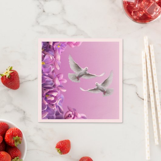 Paar schöne weiße Tauben Serviette (Beispiel)