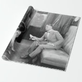 Paar sitzt zusammen in einem Kompartiment Geschenkpapier (Ungerollt)