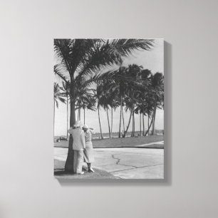 Paar-stehender Unterbaum Leinwanddruck