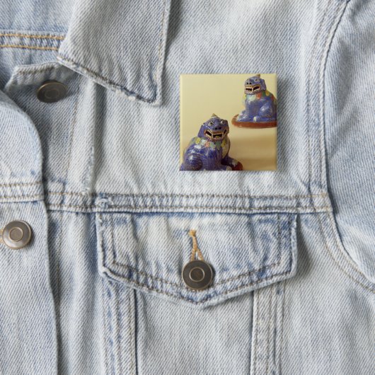 Paare der chinesischen Cloisonnehunde, 18. Button (Beispiel)