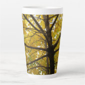 Paare der gelben Ahornbäume Herbstnatur Milchtasse (Vorderseite)