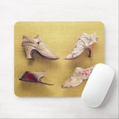 Paare der gestickten Schuhe, c.1714 Mousepad (Mit Mouse)