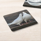 Paare der weißen Tauben Rechteckiger Pappuntersetzer (angewinkelt)