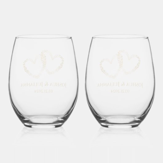Paare ernennen Elegante Golden Intertwined Hearts Weinglas Ohne Stiel (Rückseite)