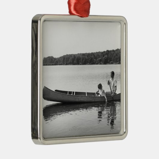 Paare in einem Kanu Silbernes Ornament (Rechts)