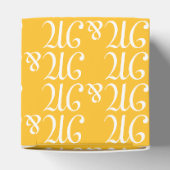 Paare-Initials-Monogramm-Gelbes Geschenk anpassen Geschenkschachtel (Oben)