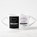 Paare Mug Set für Reisende Liebestassen<br><div class="desc">Wenn Sie ein Liebe sind, das Abenteuer erleben und neue Orte erkunden möchte, ist unser Set "Paare Mug" die ideale Wahl für Sie. Mit einem super niedlichen Design und der Möglichkeit, mit Ihren eigenen Namen, diese Tasse sind eine großartige Möglichkeit, um Ihre Liebe und Ihre gemeinsame Liebe der Reise zu...</div>