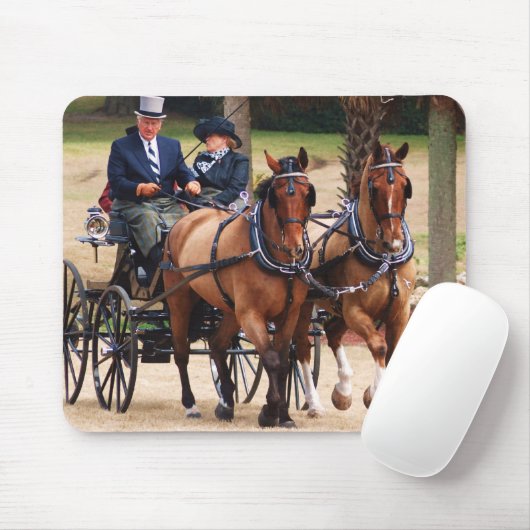 Paare Pferde, die Wagen ziehen Mousepad (Mit Mouse)