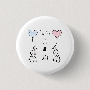 Paart das Baby, das Abzeichen für Mama erwartet Button