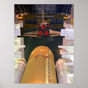 Paarung von Shuttle Discovery mit Tank und Booster Poster