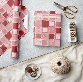 Packpapier mit Quadraten, Spitzen und Rose