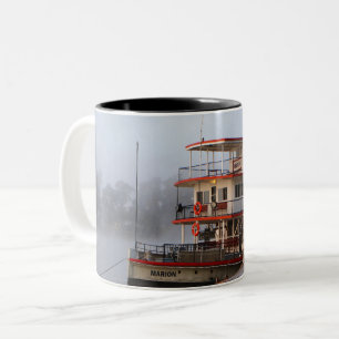 Paddlesteamer im Nebel Zweifarbige Tasse