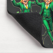 Paddy's Back Funny St Patrick's Day Trump Unterstü Mousepad (Ecke)
