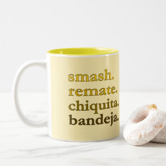 Padel-Kaffeetasse - Persönliche Wort-Vibes Gelb Zweifarbige Tasse