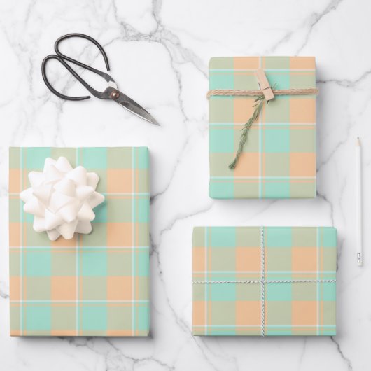 Padua Green and Corvette Peach Plaid Geschenkpapier Set (Vorderseite)