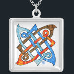 Pagan Celtic Knot Earth Air Fire Water Elements Versilberte Kette<br><div class="desc">Verbinden Sie den Planeten mit diesem originalen keltischen Knoten der Elemente-Design von Briana Blair. Dieses spirituelle Bild eines viereckigen Knotens zeigt die natürlichen Elemente und wie sie alle miteinander verbunden sind. Erde,  Luft,  Feuer und Wasser sind alle ein Stück des Knotens,  alle getrennt,  aber miteinander verflochten.</div>