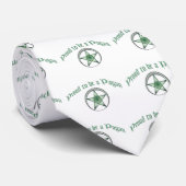 Pagan Pride in Green Krawatte (Gerollt)