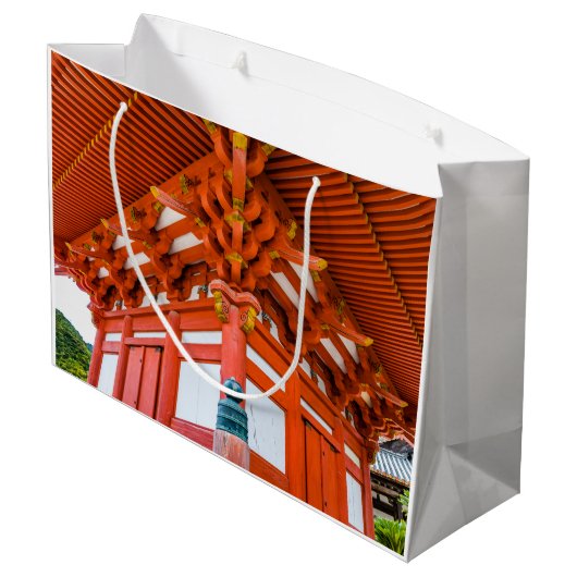 Pagoda Bottom up Perspektive, Miyajima Große Geschenktüte (Rückseite Schrägansicht)