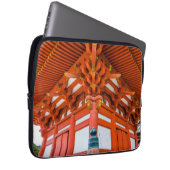 Pagoda Bottom up Perspektive, Miyajima Laptopschutzhülle (Vorne Rechts)