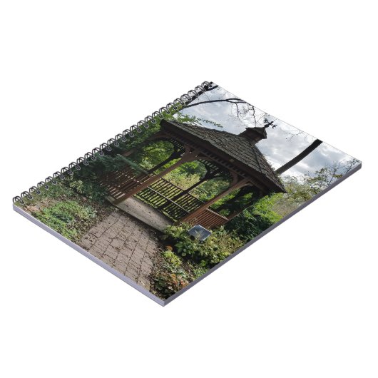 Pagode im Poole Forge Park Notebook Notizblock (Linke Seite)