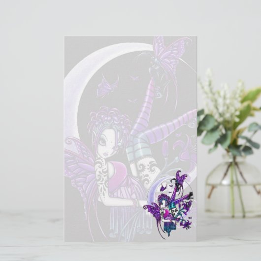 "Paige" Regenbogen-Schmetterlings-Mond-feenhafte Briefpapier (Stehend Vorderseite)