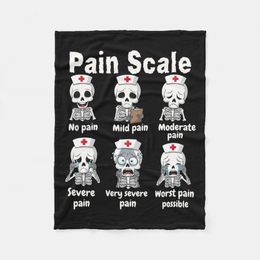 Pain Scale Cute Nurse Skeleton Halloween Trauma Fu Fleecedecke (Vorderseite)