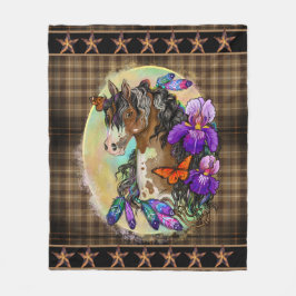 Paint Horse Mustang mit Iris und Schmetterlingen Fleecedecke