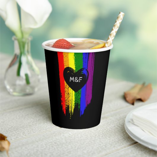 Paint Strokes Pride Flag & Black Heart Initials Pappbecher (In Situ)