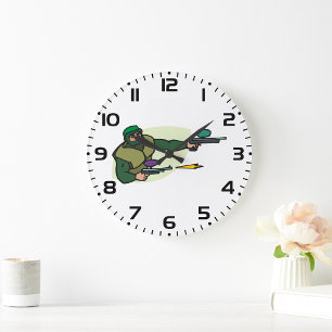 Paintball-Spieler mit Dual-Marker-Action-Sport Große Wanduhr