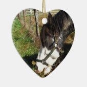 Painted Horse, Eating Queen Ann Lace Blume Keramik Ornament (Rechts)