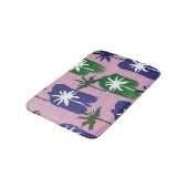Painted Palm, Navy Blue Green. Badematte (Schrägansicht)