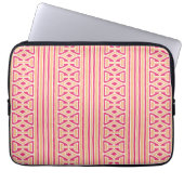 Painterly Trellis Stripe in Pink and Orange Laptopschutzhülle (Vorderseite)