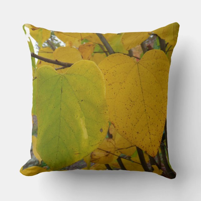 Pair of Fall Redbud Blätter Herbstfotografie Kissen (Vorderseite)
