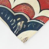 Paisley Floral Fusion in Rot, Weiß und Blau Fleecedecke (Ecke)