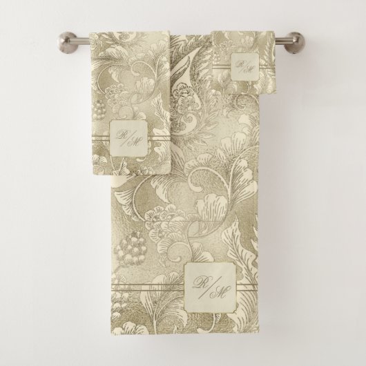 Paisley Garden Floral Monogram Gold/Gold ID750 Badhandtuch Set (Insitu)