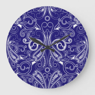 Paisley-Monochrom: blau, weiße Eleganz. Große Wanduhr