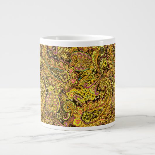 Paisley Motif in Yellow, Brown on Black Background Jumbo-Tasse (Vorderseite)