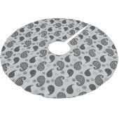 Paisley-Muster, silbergrau, schwarz und weiß Polyester Weihnachtsbaumdecke (Schrägansicht)