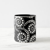 Paisley-Strudelmuster modern Zweifarbige Tasse (Mittel)