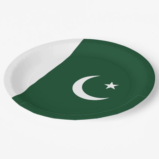 Pakistan-Flagge Pappteller (Schrägansicht)