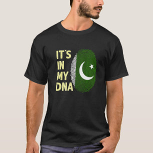 Pakistan in meinem DNA-pakistanischen Flaggenteam  T-Shirt