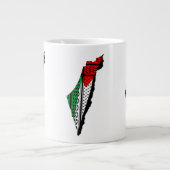 Palästina-Karte mit Flaggen und Keffiyeg-Muster Jumbo-Tasse (Vorderseite)