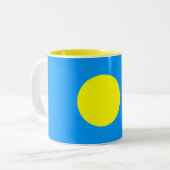 Palau Flag Zweifarbige Tasse (Vorderseite Links)