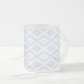 Pale blue and white diamond pattern mattglastasse (VorderseiteRechts)