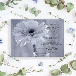 Pale Blue Tinted Gerber Daisy Blume Wedding Einladung