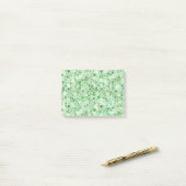 Pale Emerald und Pistachio Cobbled Patchwork Post-it Klebezettel (Auf Schreibtisch)