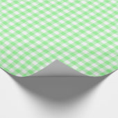Pale Green und White Gingham Geschenkpapier (Ecke)