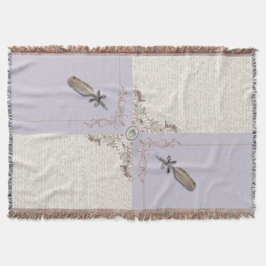 Pale Lavender Serene Manuscript Woven Fringe Decke (Vorderseite)